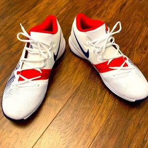 Kyrie Irving size 13